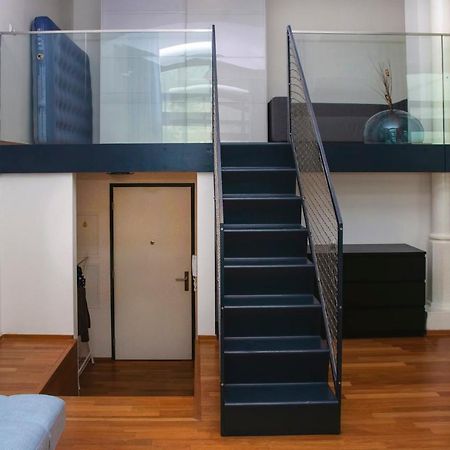 Modern Apartment With Terrace And Air Conditioning Praha Eksteriør bilde
