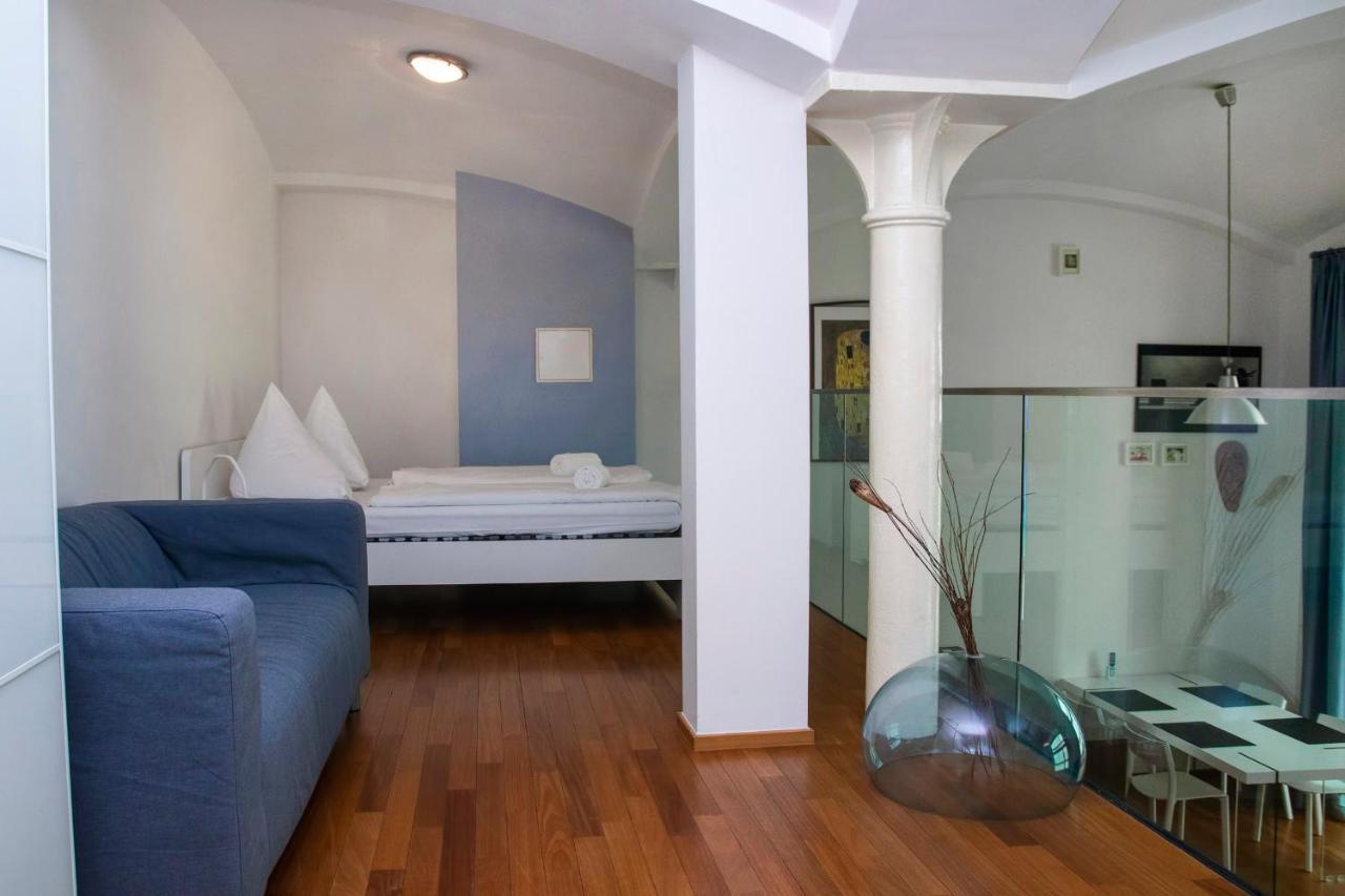 Modern Apartment With Terrace And Air Conditioning Praha Eksteriør bilde