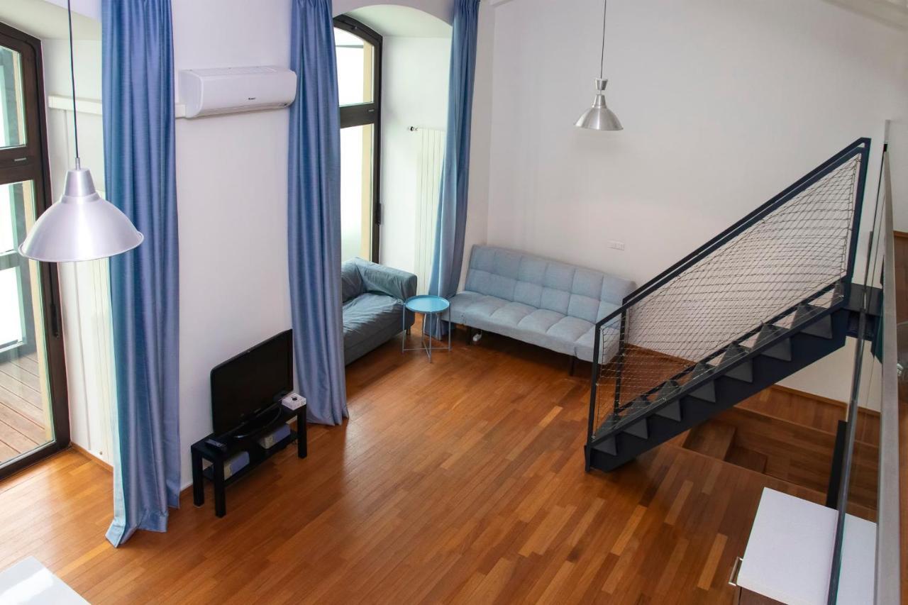 Modern Apartment With Terrace And Air Conditioning Praha Eksteriør bilde
